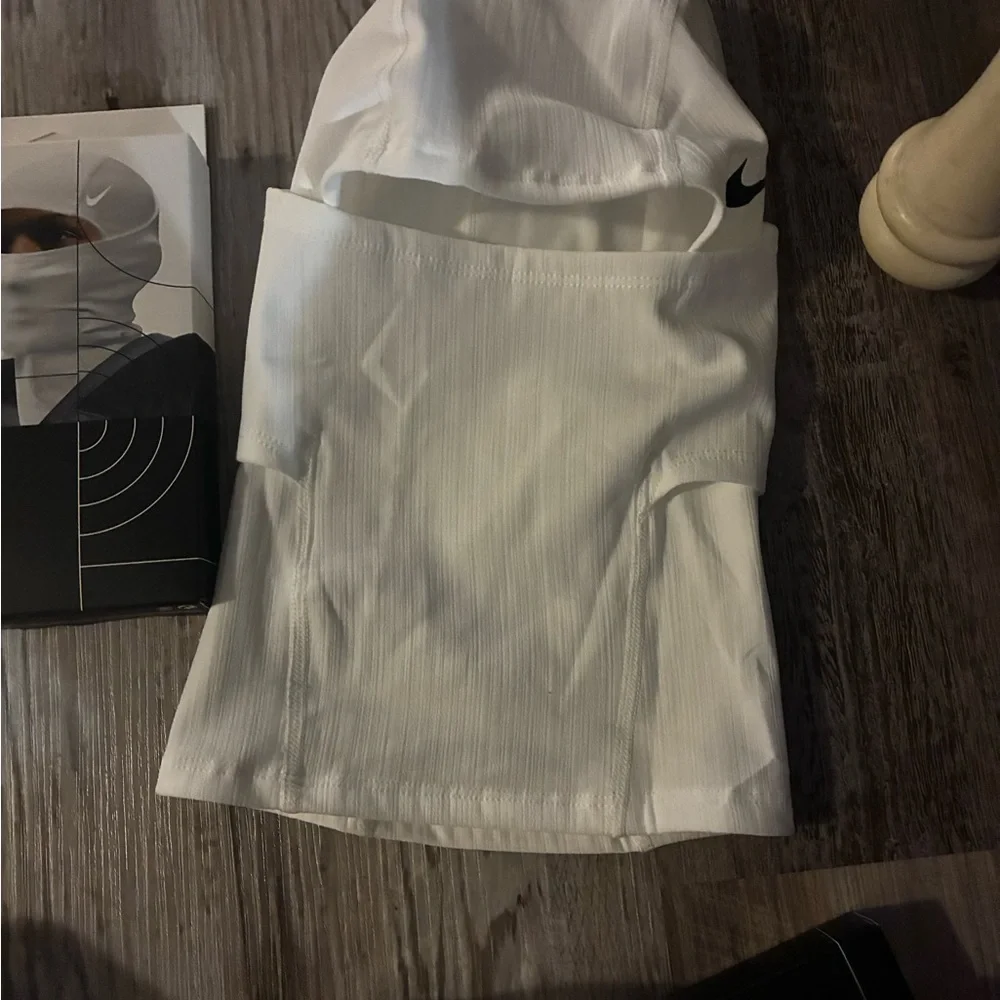 Nike Hyperwarm Face Mask - White & Black